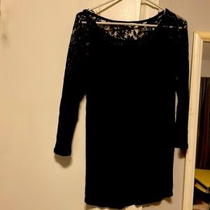 Light candies sweater with lace detail